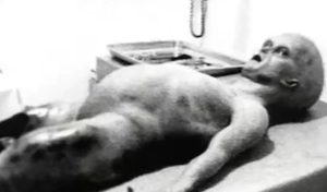 Autopsia a un Extraterrestre